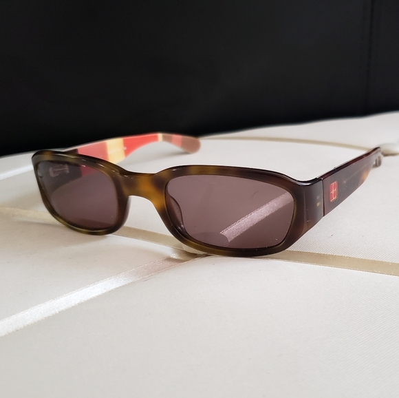 Kate Spade Sunglasses - Picture 2 of 7